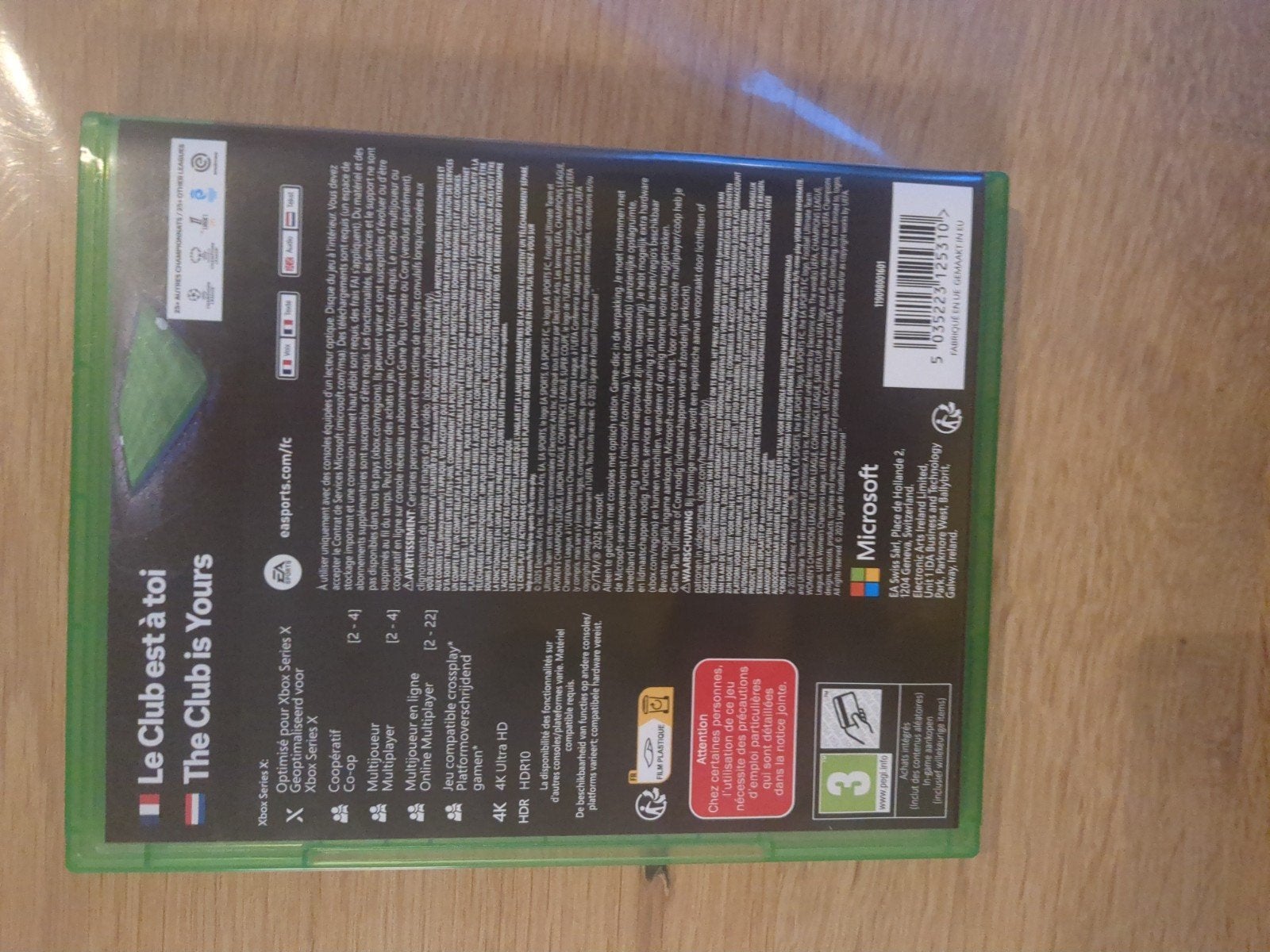 Foto 3 van FC26 Xbox Series Xbox One - Zo goed als nieuw
