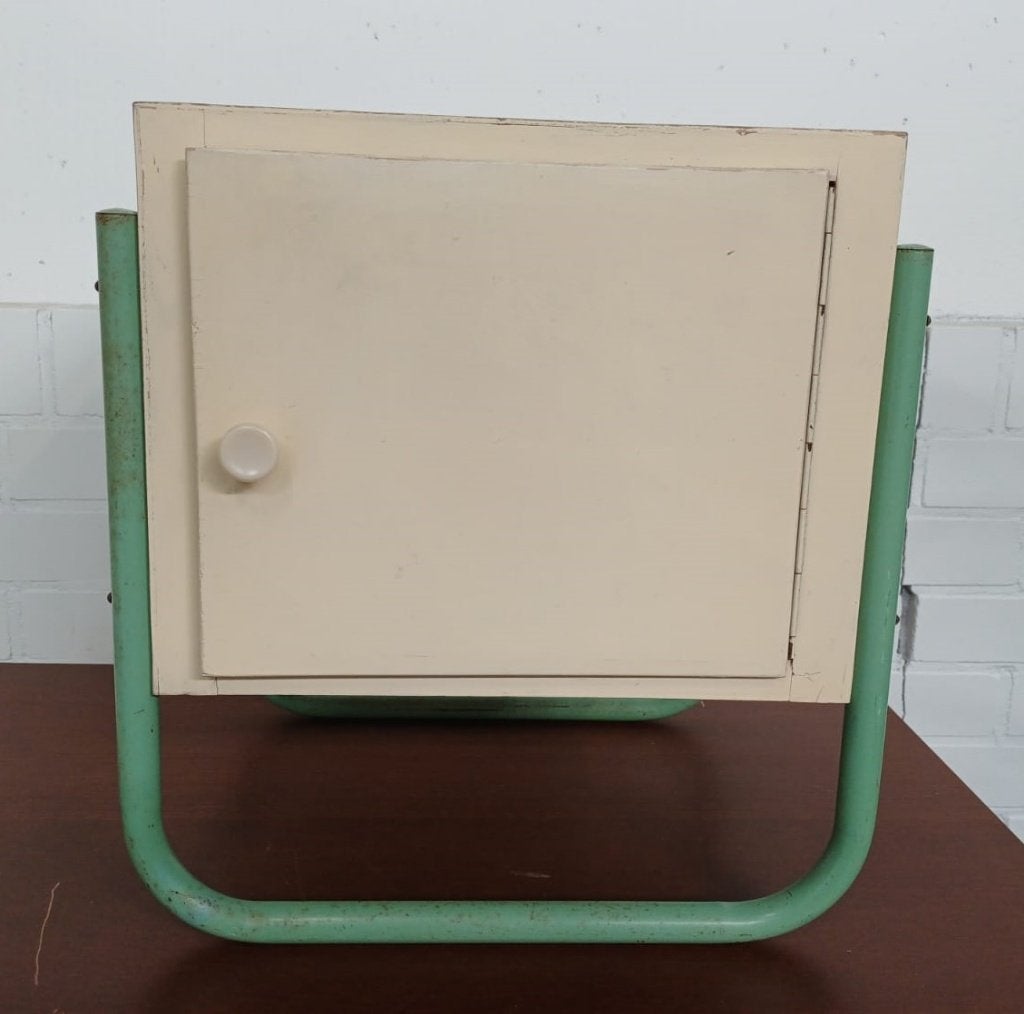 Retro nachtkastje - geel en groen, Ophalen of Verzenden, Gebruikt, Minder dan 45 cm, Minder dan 55 cm