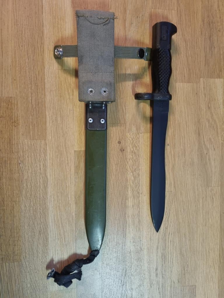 Spaanse CETME bajonet, Ophalen of Verzenden, Landmacht, Overige gebieden, Mes of Dolk