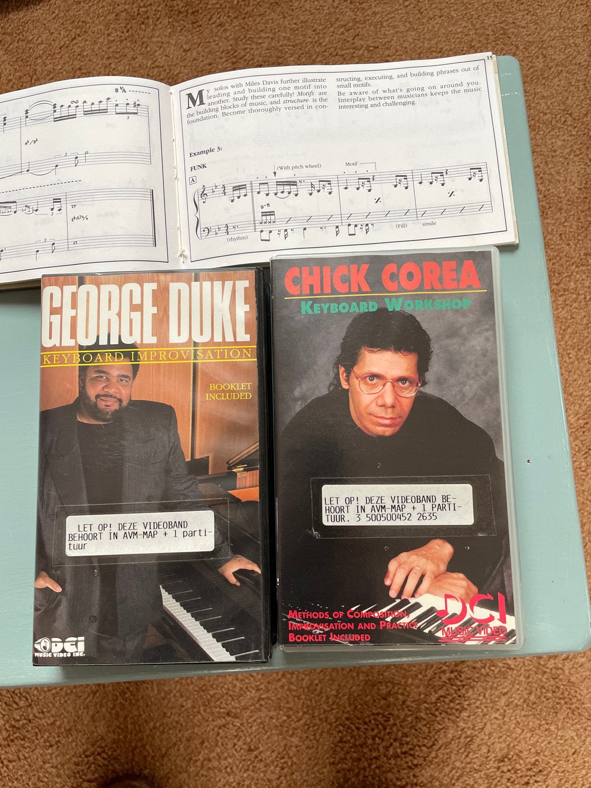 George Duke & Chick Corea Keyboard Improvisatie VHS + Boek, Muziek, Alle leeftijden, Ophalen of Verzenden, Extra's