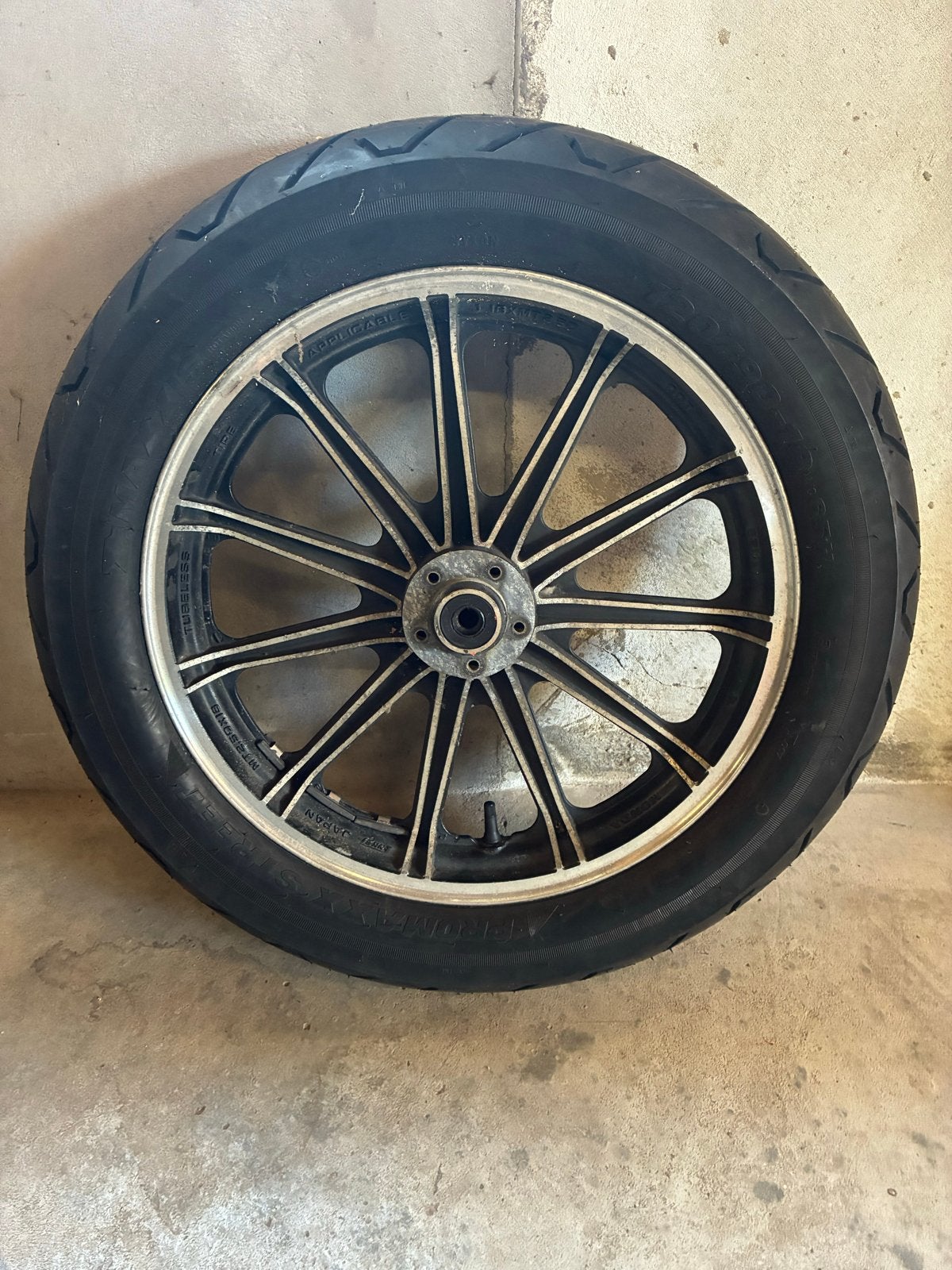 Honda GL1100 goldwing velg 19 inch met nieuwe band, Ophalen of Verzenden, Gebruikt