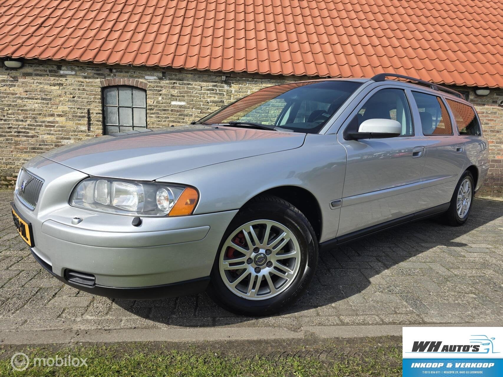 Volvo V70 2.4 Edition II Car play | Automaat | camera, Auto's, 1498 kg, 2435 cc, Euro 4, 84 €/maand