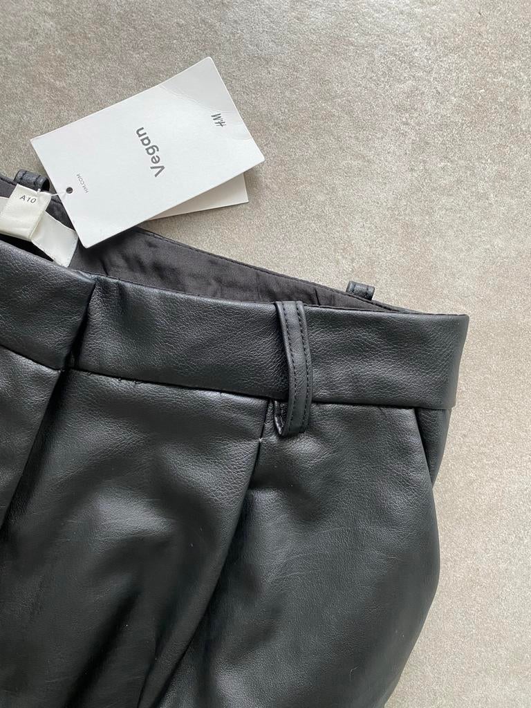 H&M Zwarte PU Leren Broek - Maat 42 (L), Zwart, Maat 42/44 (L), Nieuw, Ophalen of Verzenden