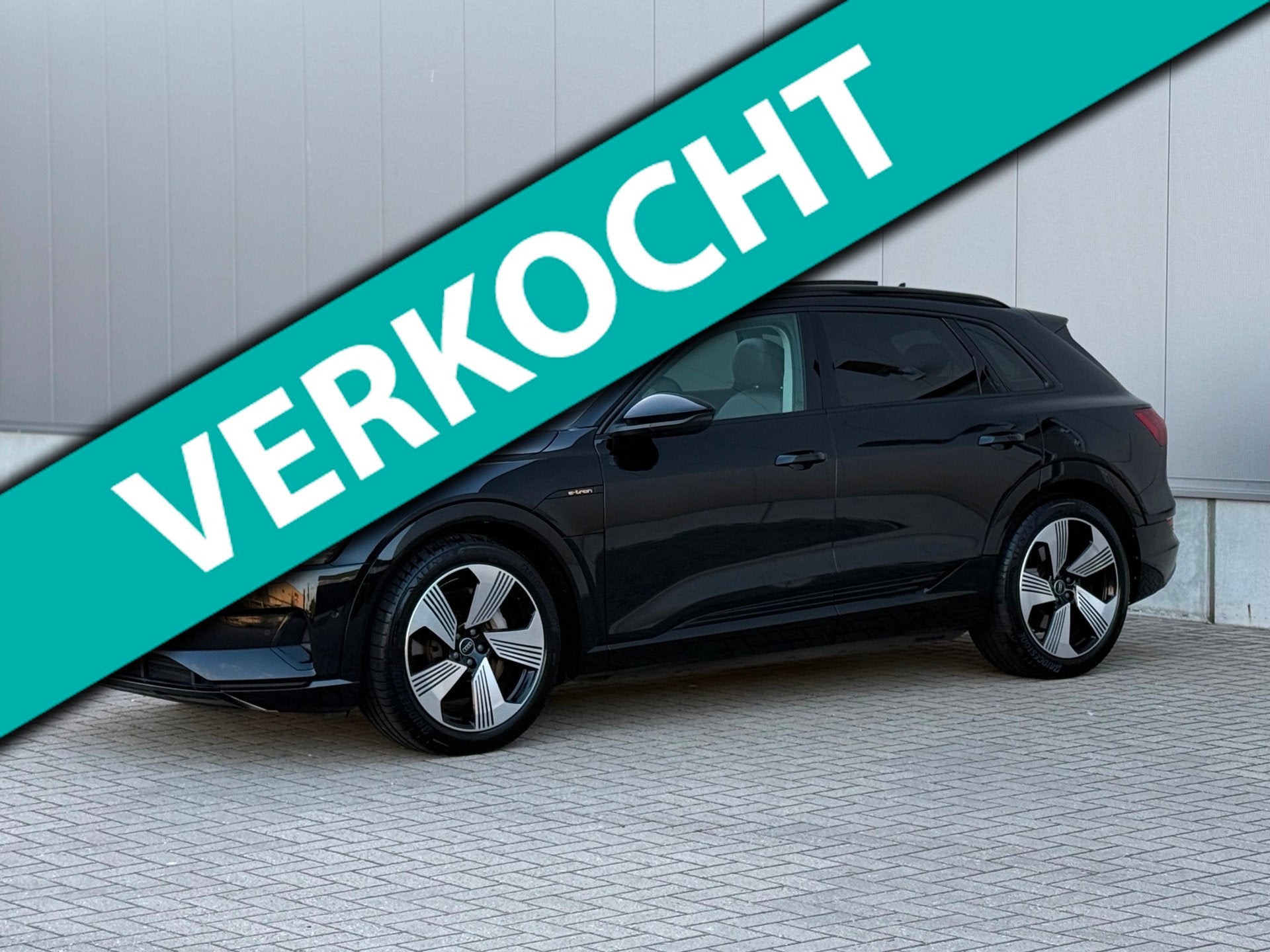 Audi E-tron E-tron 50 quattro SOH 92% PANO 71 kWh, Auto's, Automaat, Dealer onderhouden, Zwart, Vierwielaandrijving