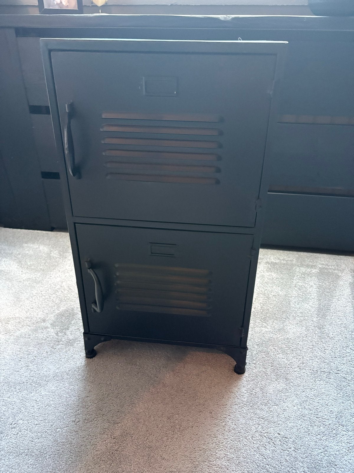 Zwart metalen locker kastje met 2 deuren 35 per stuk, Ophalen, Gebruikt