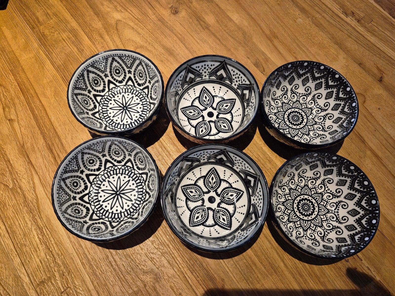 Set van 6 Inari kommetjes - Diverse kleuren en patronen, Huis en Inrichting, Porselein of Keramiek, Schaal, Rond, Ophalen of Verzenden