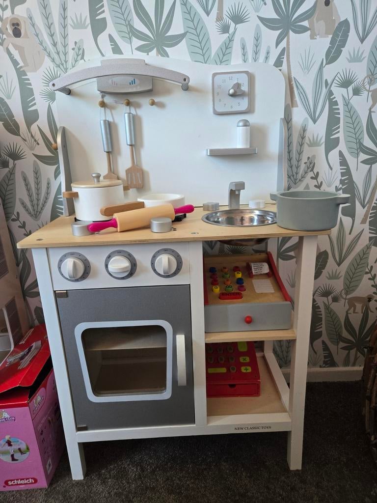 Houten kinderkeuken met accessoires en 2 kassa's, Ophalen, Gebruikt, Hout, Speelkeuken