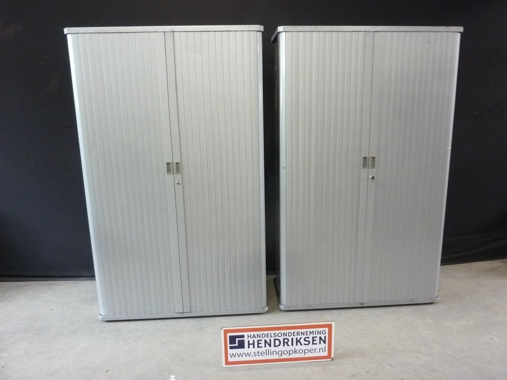 Gebruikte hoge Gispen kantoorkast / roldeurkast 120x49x194cm
