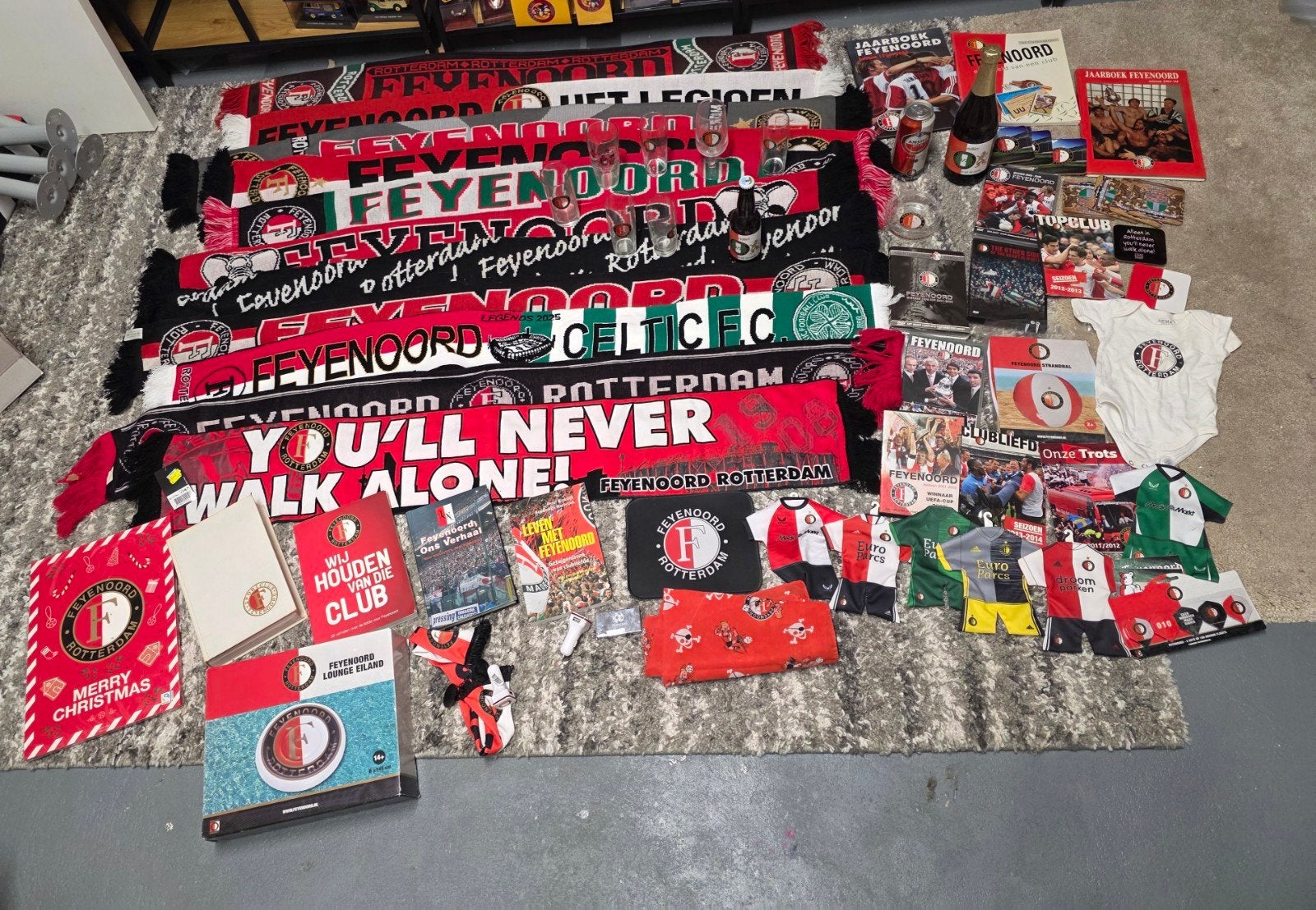 Grote verzameling Feyenoord spullen: nieuw en gebruikt, Verzamelen, Ophalen, Gebruikt, Feyenoord, Boek of Tijdschrift