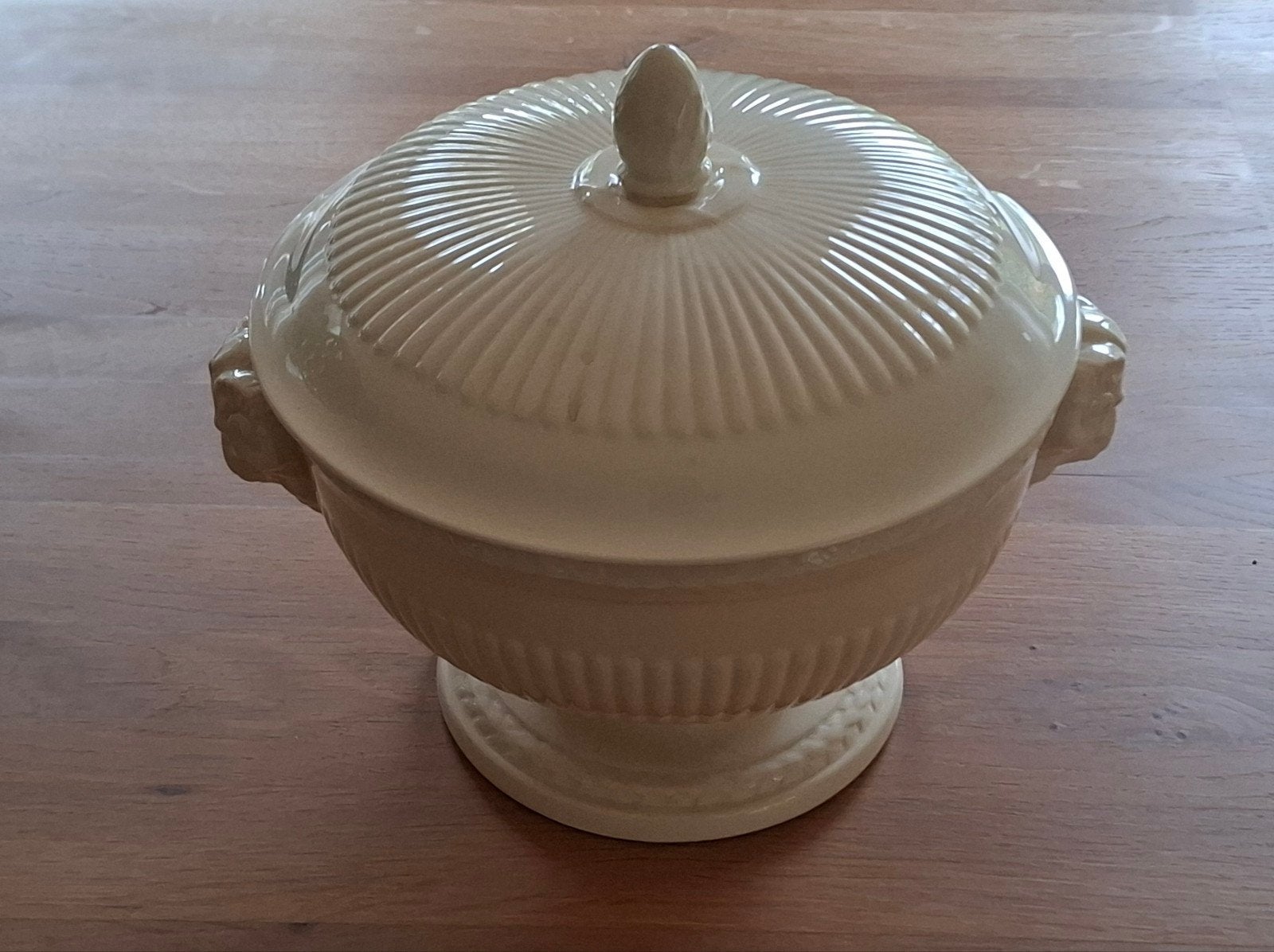 Dekschaal/Soepterrine Wedgwood of Etruria & Barlaston, Edme, Ophalen of Verzenden, Zo goed als nieuw, Kom(men), Wedgwood