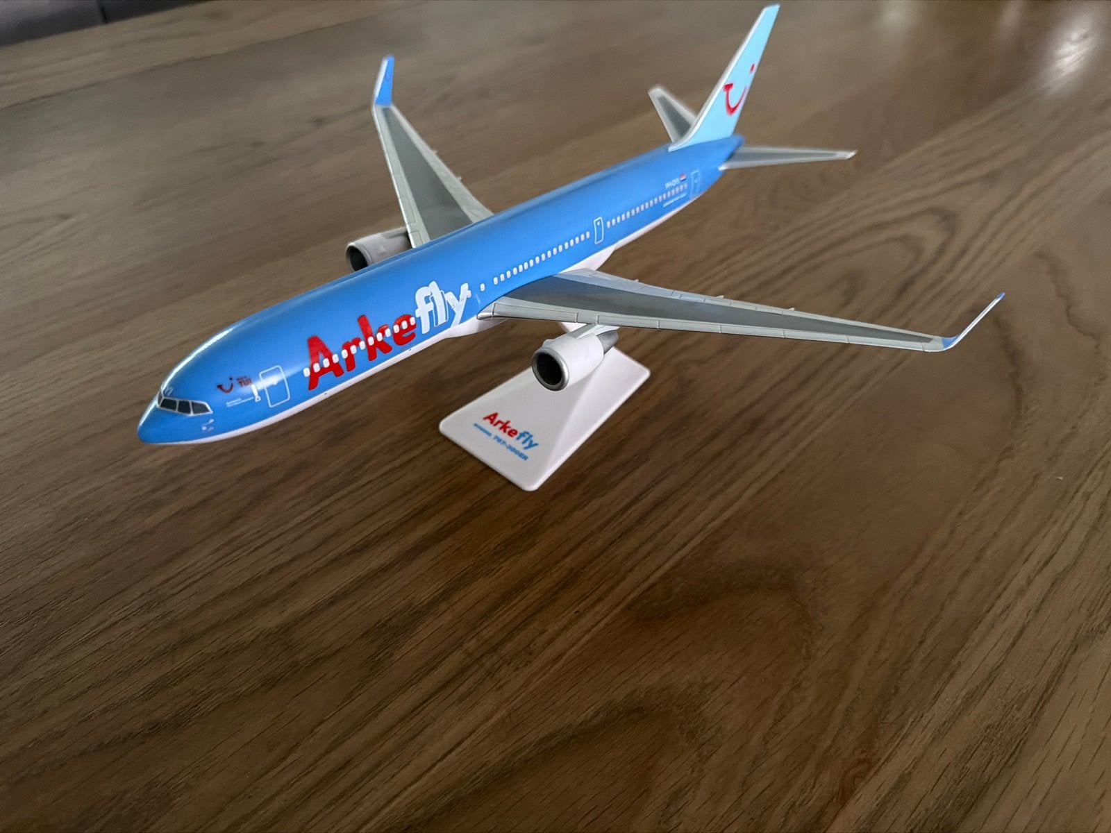 ArkeFly Boeing 767-300ER modelvliegtuig (27 cm), Overige merken, Ophalen of Verzenden, Vliegtuig, Gebruikt