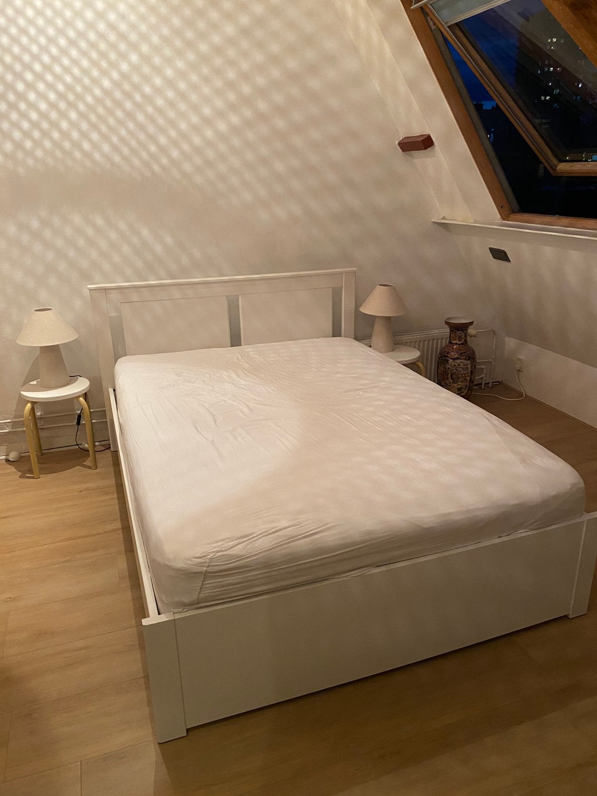 Malm bed ikea 140x200 met lattenbodem en matras, Ophalen, Zo goed als nieuw, Tweepersoons, 140 cm
