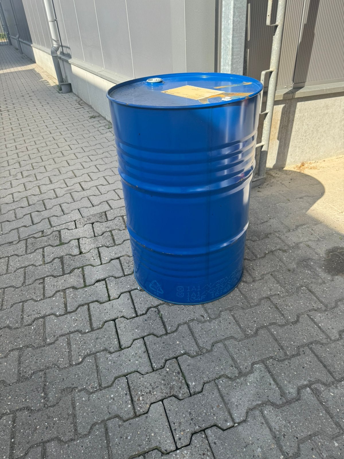 Stalen vaten 200 liter, Ophalen, Zo goed als nieuw