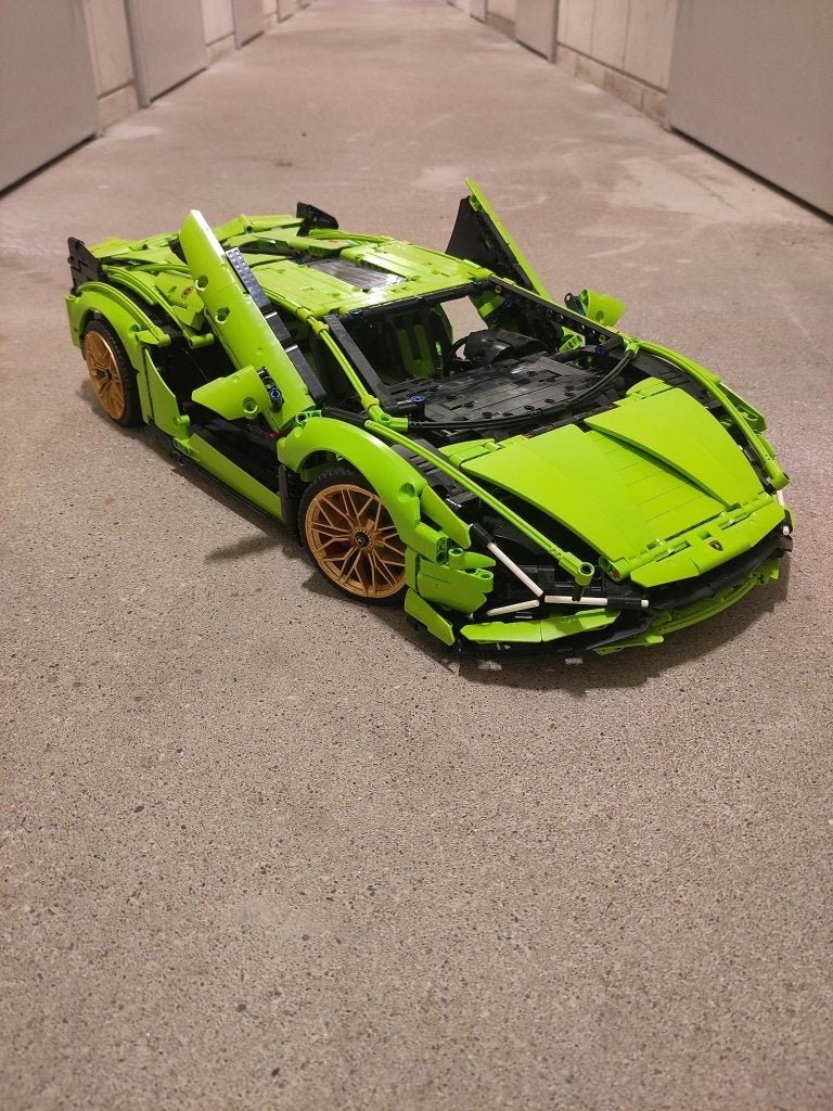 Lego technic 42115 Lamborghini Sian FKP 37