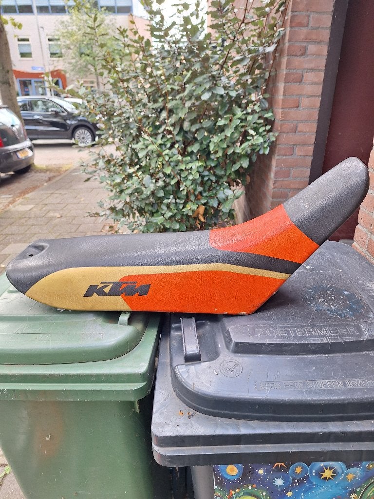 KTM LC4 Zadel, Ophalen, Gebruikt