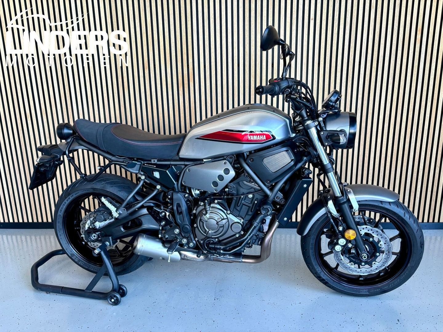 YAMAHA  XSR 700 Leovince (bj 2019), 2 cilinders, Bedrijf, Onbekend, Toermotor