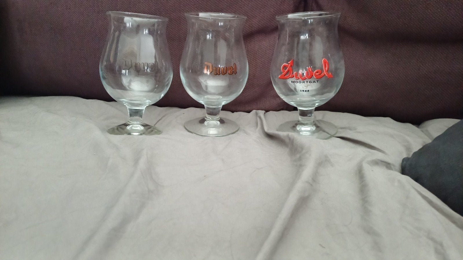 Drie speciale duvel glazen, Ophalen of Verzenden, Zo goed als nieuw, Bierglas