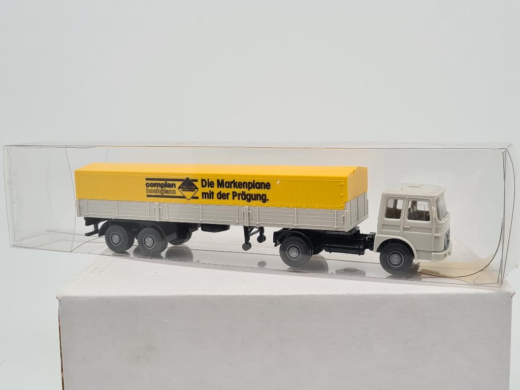 Complan Zeilen Mercedes vrachtwagen huiftrailer Wiking 1/87, Verzenden, Zo goed als nieuw, Bus of Vrachtwagen, Wiking