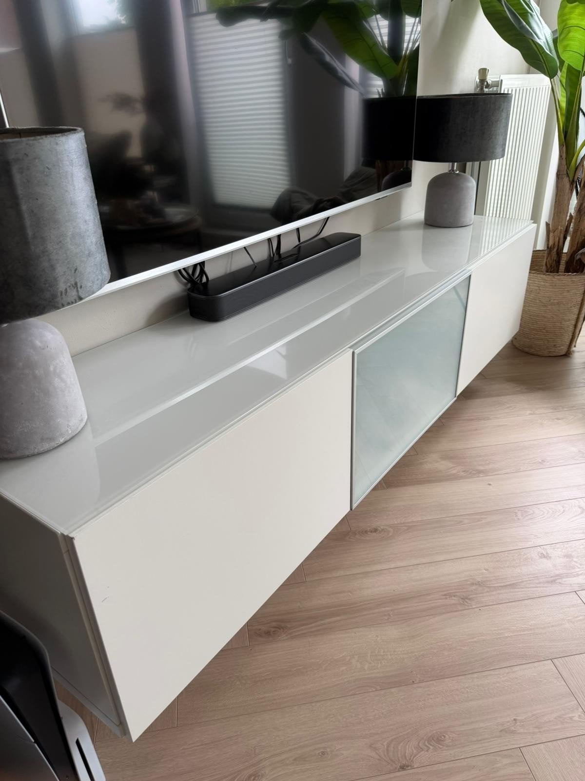 gratis af te halen ikea tv meubel, Ophalen, Gebruikt, 25 tot 50 cm, Minder dan 100 cm