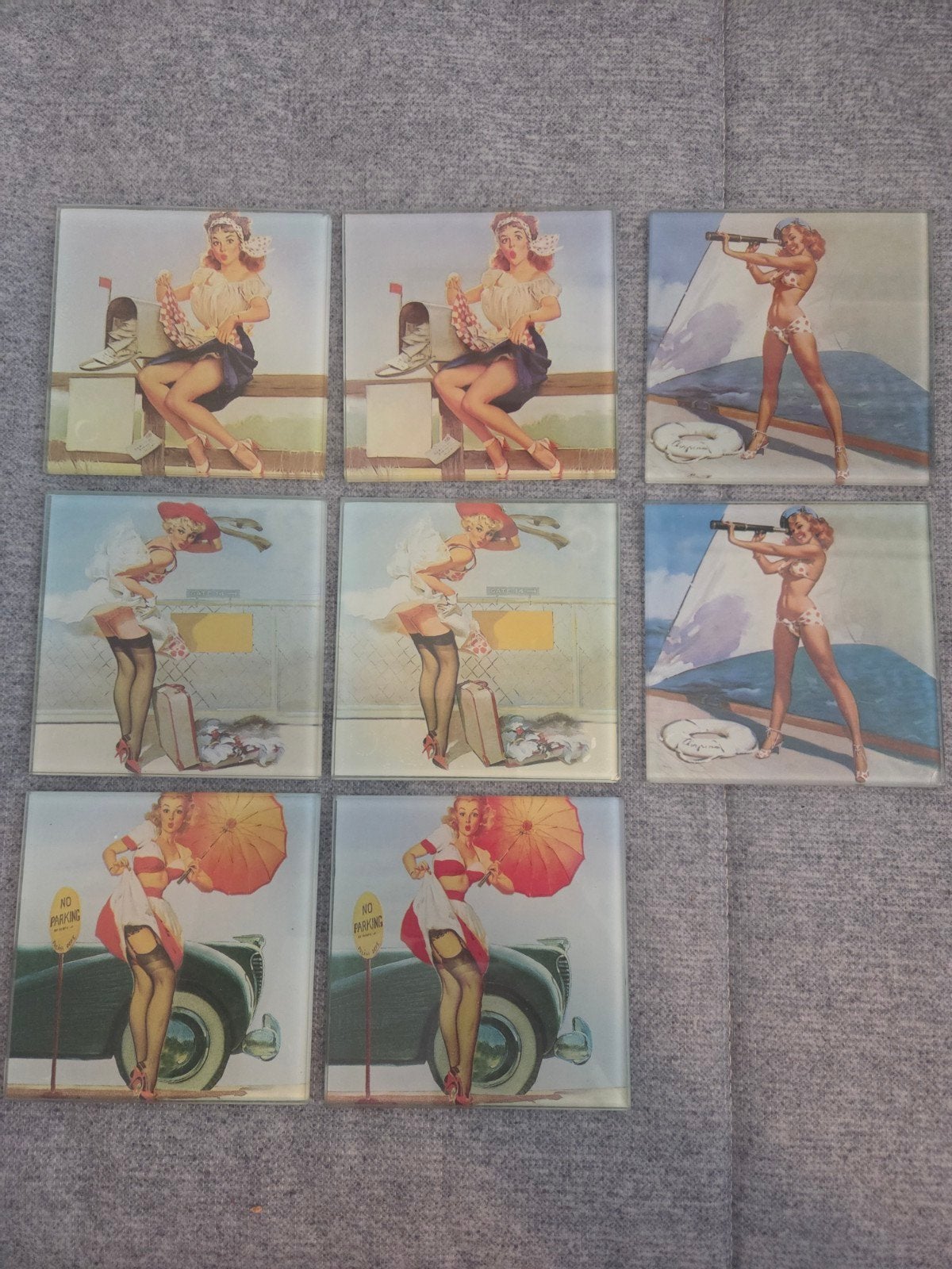 8 glazen onderzetters met pin-up girls - 9,5 cm breed, Ophalen of Verzenden