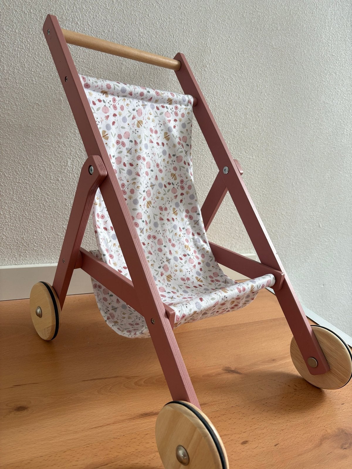 Little Dutch Houten Poppenwagen - Roze met Bloemenprint, Kinderen en Baby's, Ophalen of Verzenden, Zo goed als nieuw, Overige typen