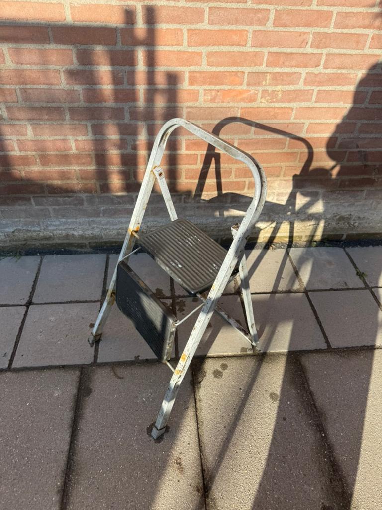 Twee trede huishoudtrapje/ vintage, Ophalen of Verzenden