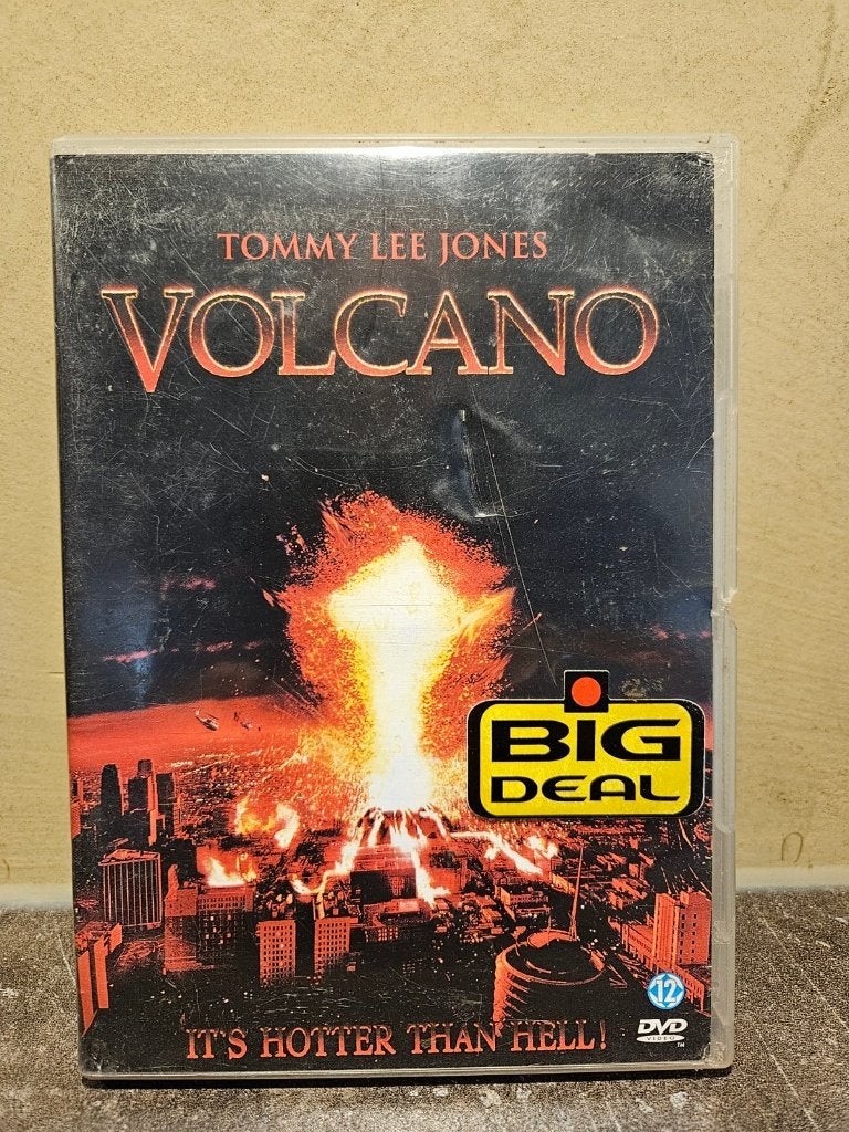 Volcano met Tommy Lee Jones, Ophalen of Verzenden, Zo goed als nieuw