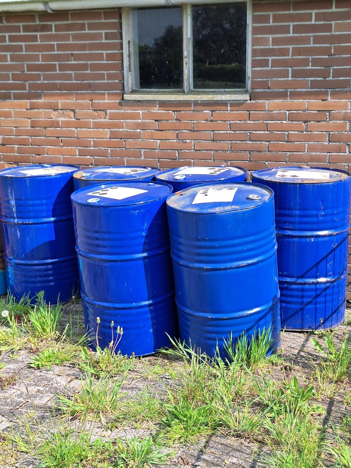 Brand ton / carbid ton 200ltr.
€15 per ton., Ophalen, Gebruikt