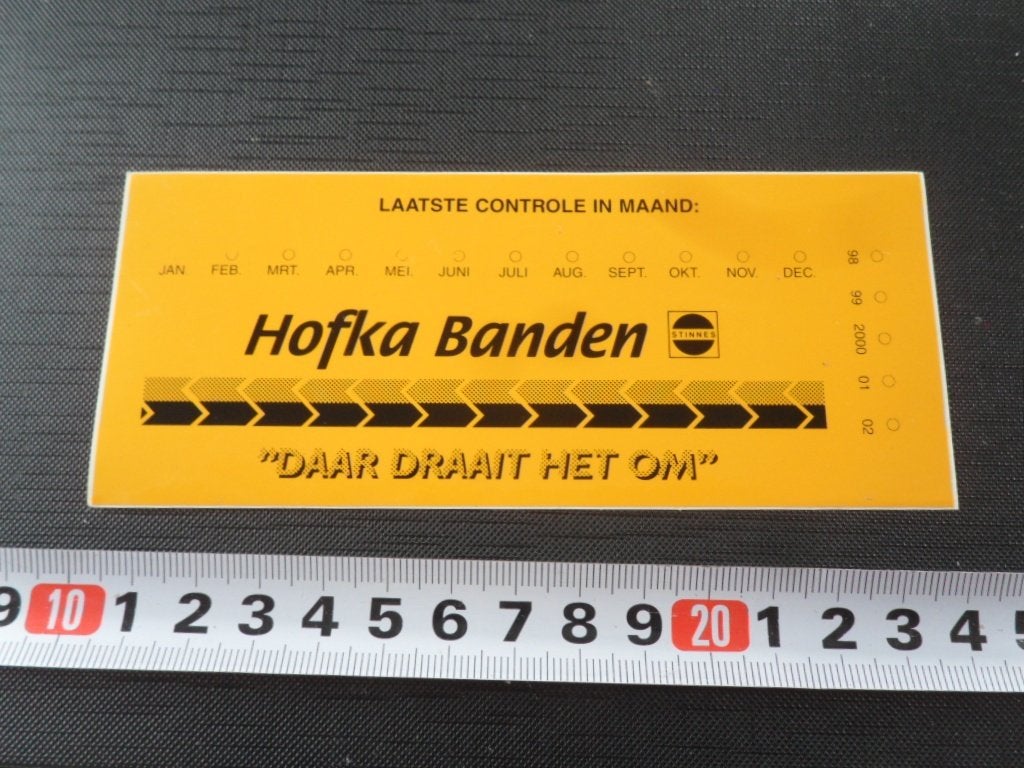 sticker Hofka banden  daar draait het om  *, Ophalen, Zo goed als nieuw