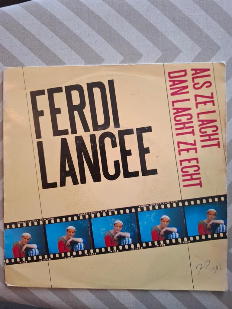 Ferdy Lancee - Als Ze Lacht (Dan Lacht Ze Echt) Single, Gebruikt, Fotohoes, 7 inch, Ophalen of Verzenden