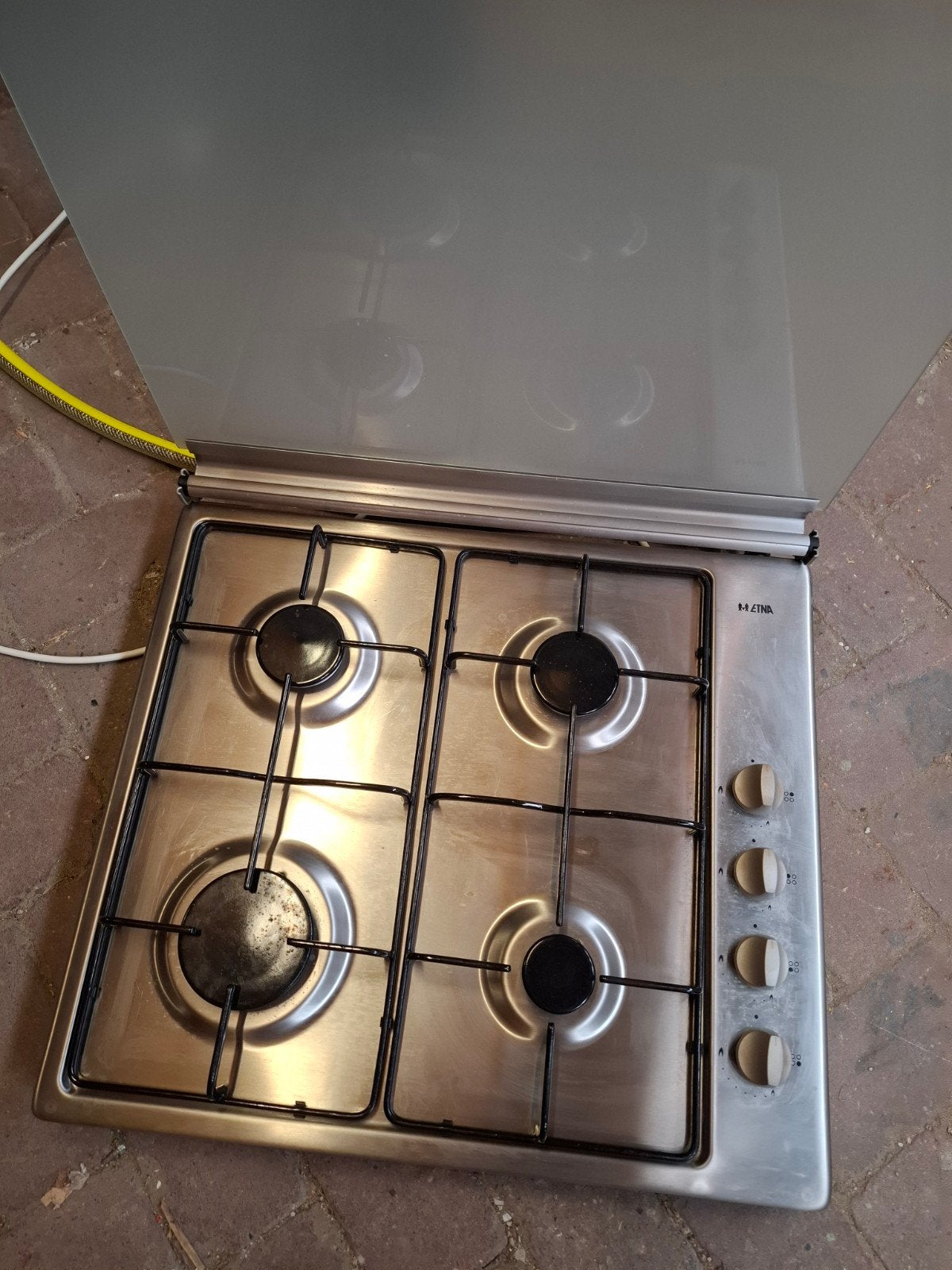 Etna 4-pits gasfornuis met glazen deksel, Witgoed en Apparatuur, Kookplaten, Gebruikt, Vrijstaand, Gas, 4 kookzones, Ophalen of Verzenden