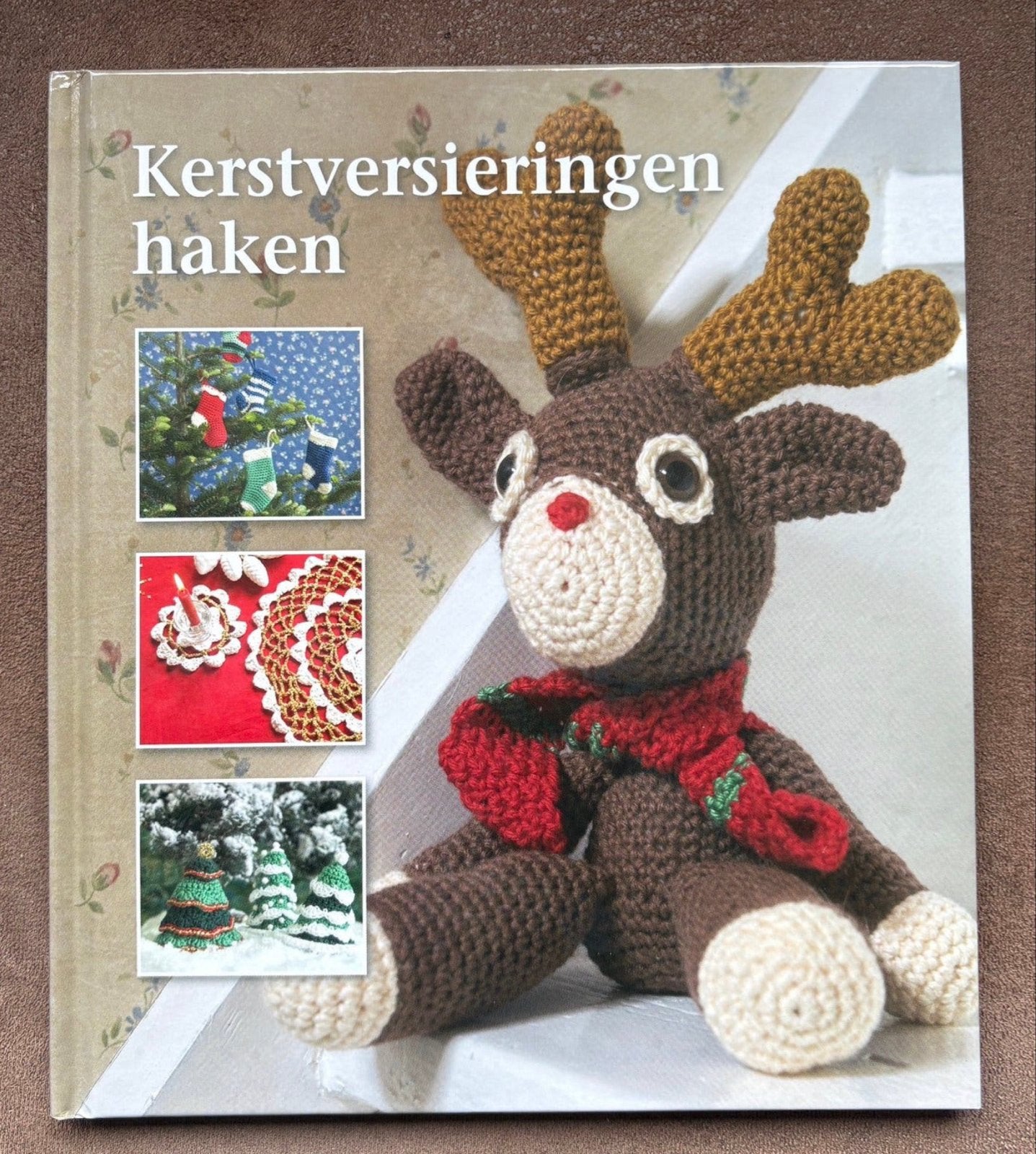 Kerstversieringen haken - Hardcover boek in nieuwstaat, Ophalen of Verzenden, Zo goed als nieuw, Breien en Haken