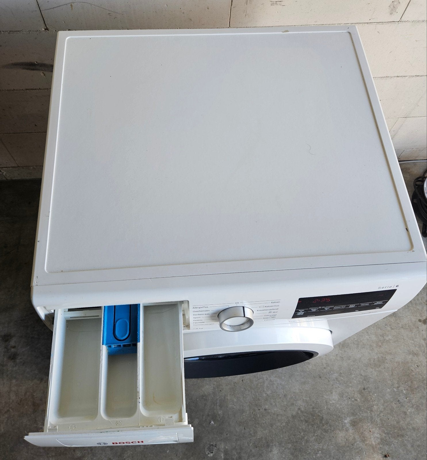 Foto 8 van Z.G.A.N. Wasmachine Bosch WAT284B2NL. 8kg, A+ zuinig!