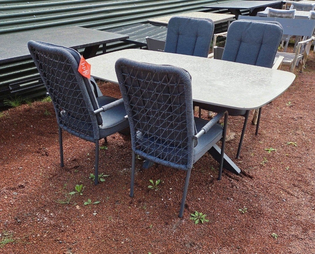 GARDEN IMPRESSIONS TUINSET TAFEL onderhoudsvrij met 4stoelen, Ophalen, Nieuw