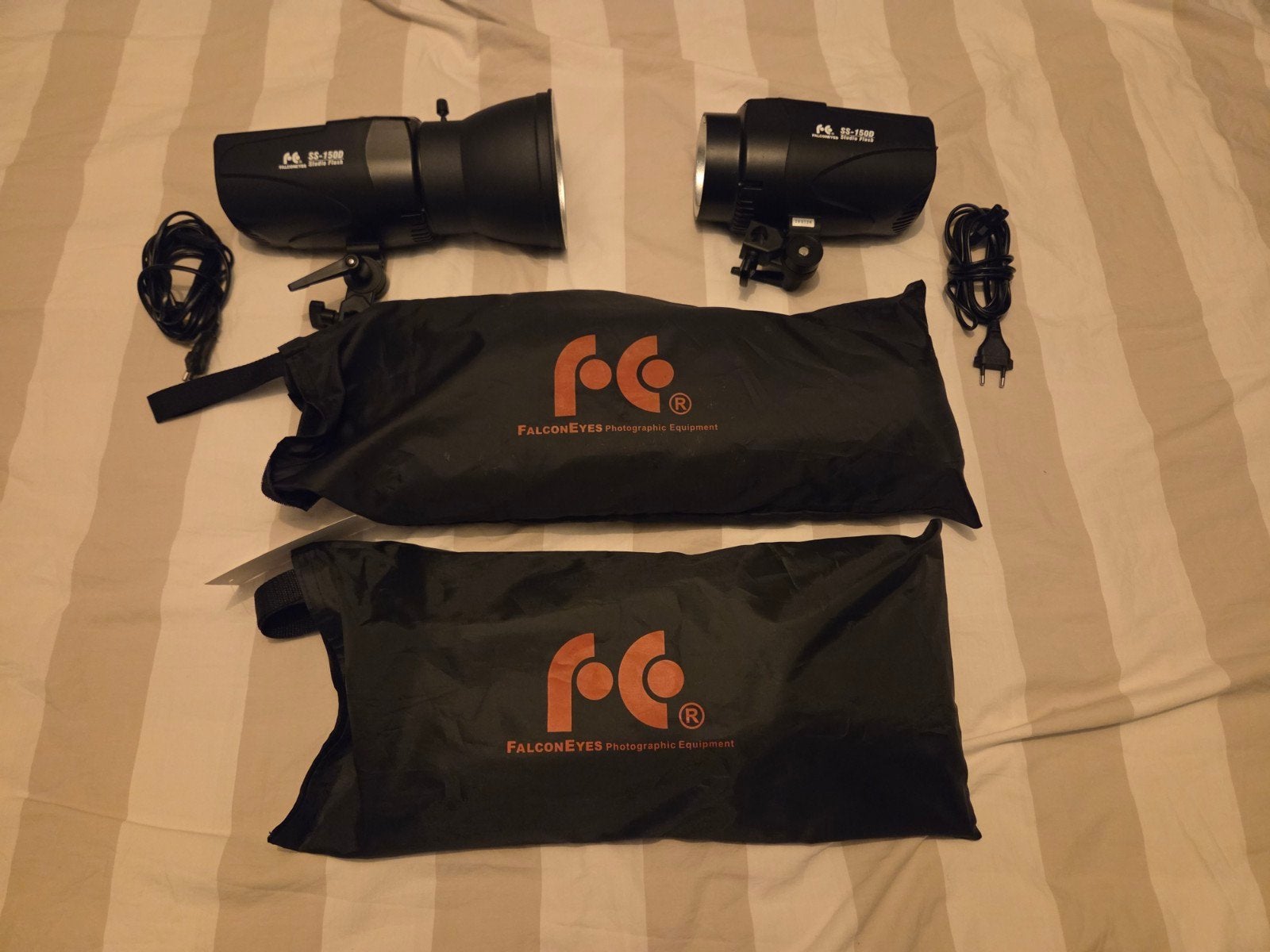 Flitsset Falconeyes SS-150D 2x. Octabox + Softbox en meer.., Audio, Tv en Foto, Fotografie | Fotostudio en Toebehoren, Opvouwbaar