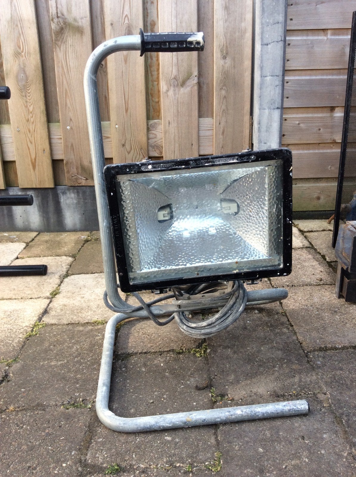 Gebruikte bouwlamp met statief - Krachtige verlichting, Doe-het-zelf en Verbouw, Bouwverlichting, Ophalen, Gebruikt, Met statief