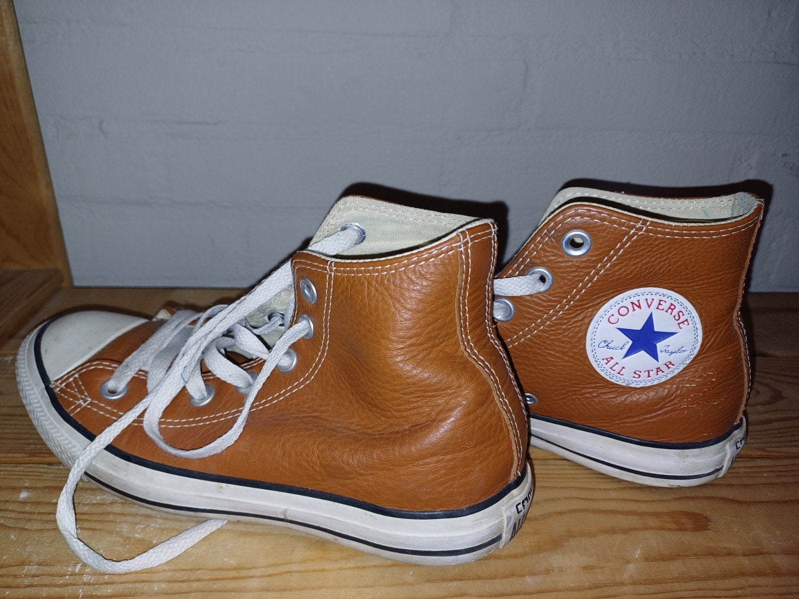 Converse All Star hoge sneakers leer bruin maat 37, Bruin, Converse, Ophalen of Verzenden, Sneakers of Gympen