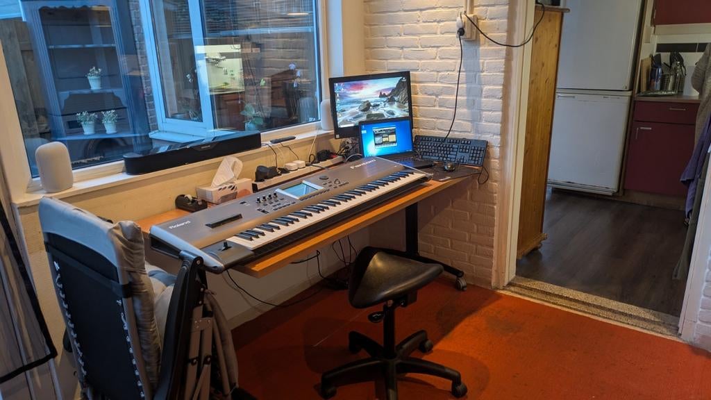 Roland Fantom Workstation FA-76 met transporttas en pedaal, Muziek en Instrumenten, Synthesizers, Ophalen