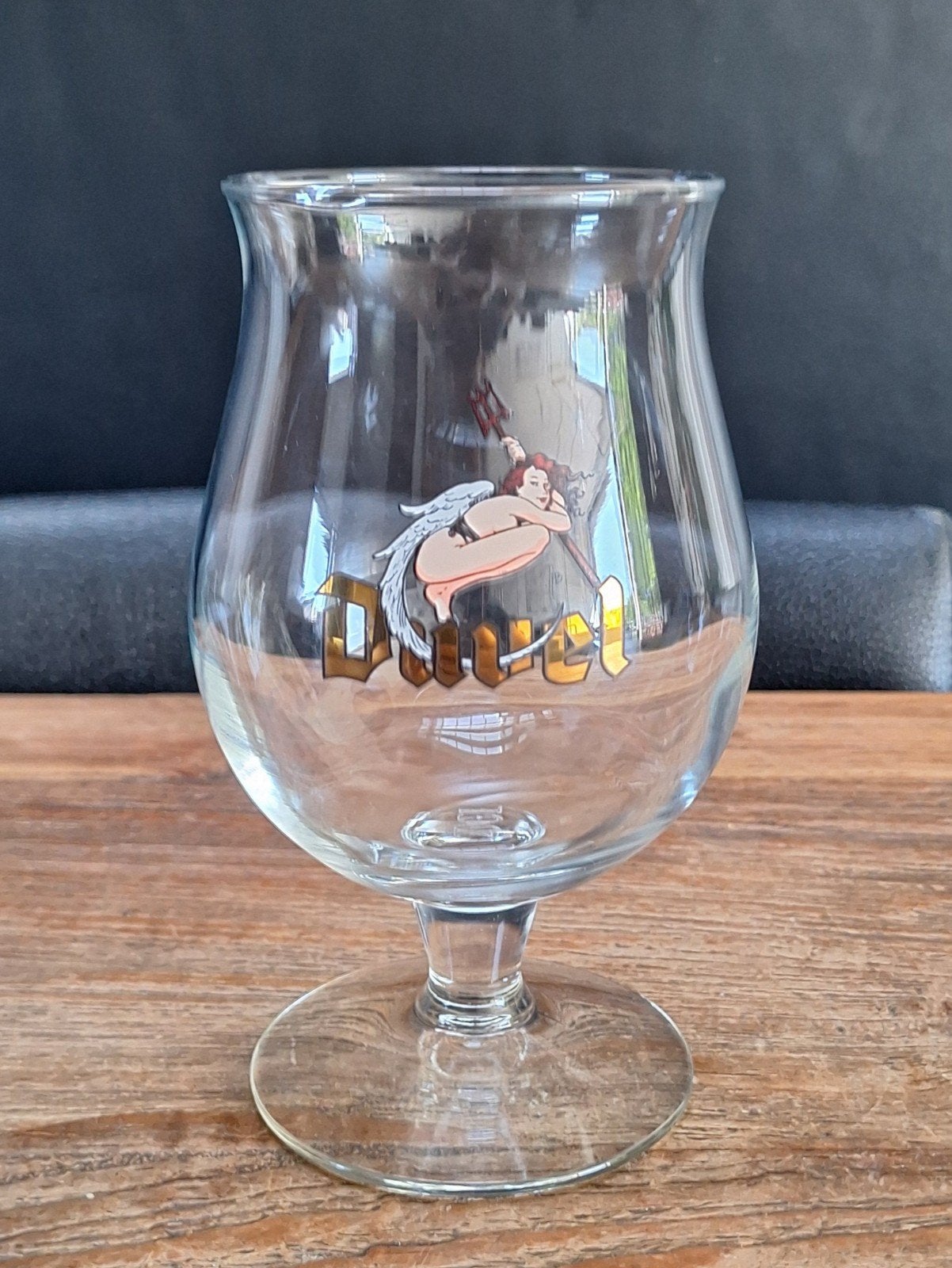 Duvel 2001 jaarglas hop-duvelin engel ontwerp Jan Bosschaert, Ophalen of Verzenden, Zo goed als nieuw, Glas of Glazen, Duvel