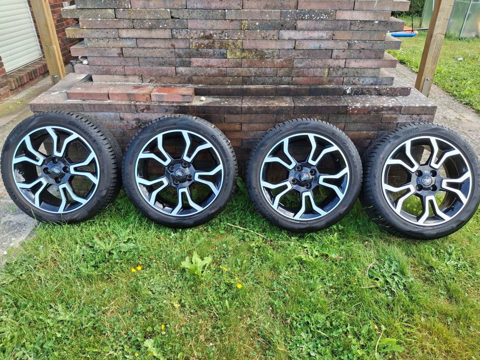 Set 17 inch Ford EcoSport / Focus aluvelgen met 6mm banden, Gebruikt, Banden en Velgen, 17 inch, Personenwagen
