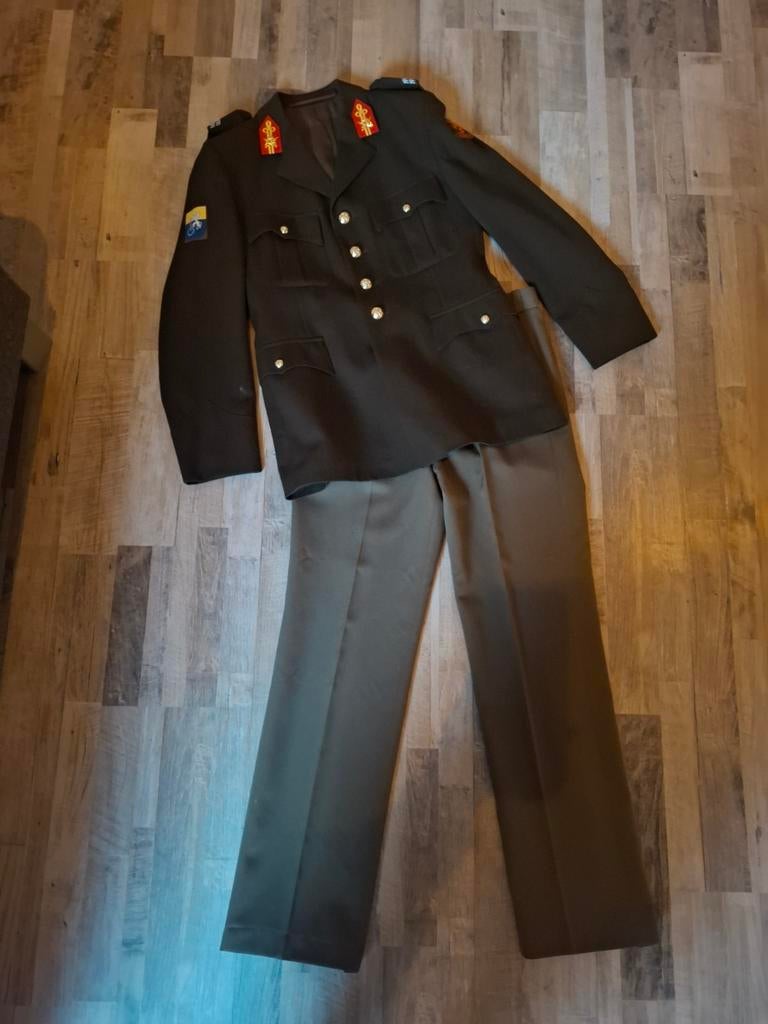 ZEER MOOI PAK MILITAIR!, Ophalen of Verzenden, Landmacht, Nederland, Kleding of Schoenen