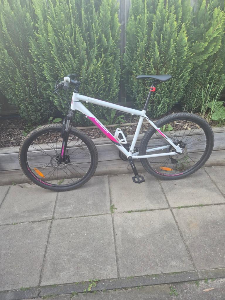 Serious Rockville - Wit/Roze, 27.5 inch/ 24 versnellingen!, Gebruikt, Hardtail, 45 tot 49 cm, Dames
