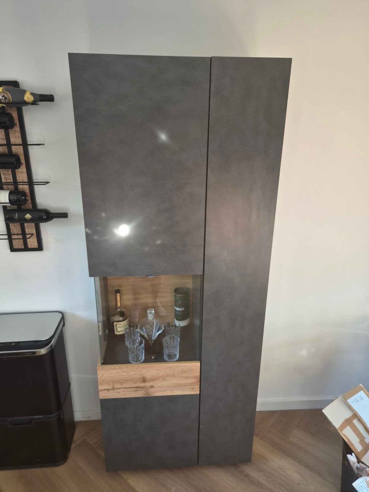 Vitrinekast antraciet 210x40x80cm met Philips Hue lamp, Ophalen, 50 tot 100 cm, 25 tot 50 cm, Gebruikt