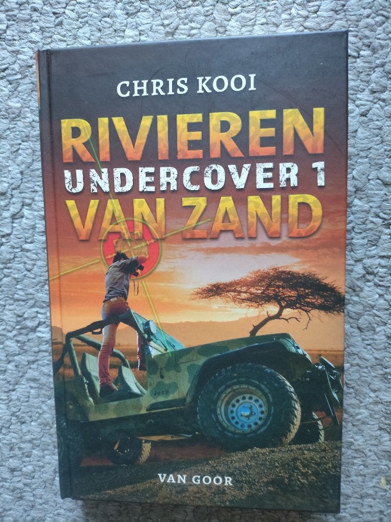 Rivieren van Zand Undercover 1 van Chris Kooi in nieuwstaat!, Ophalen of Verzenden, Zo goed als nieuw