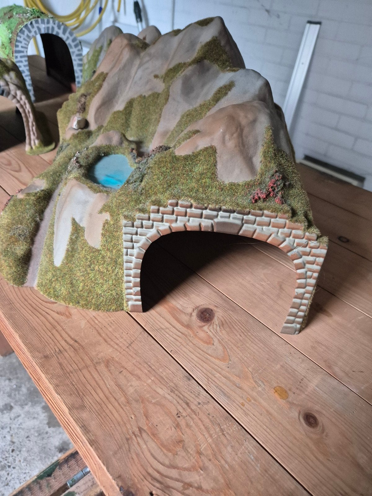 TUNNELS, Ophalen of Verzenden, Zo goed als nieuw, Gelijkstroom, Overige merken
