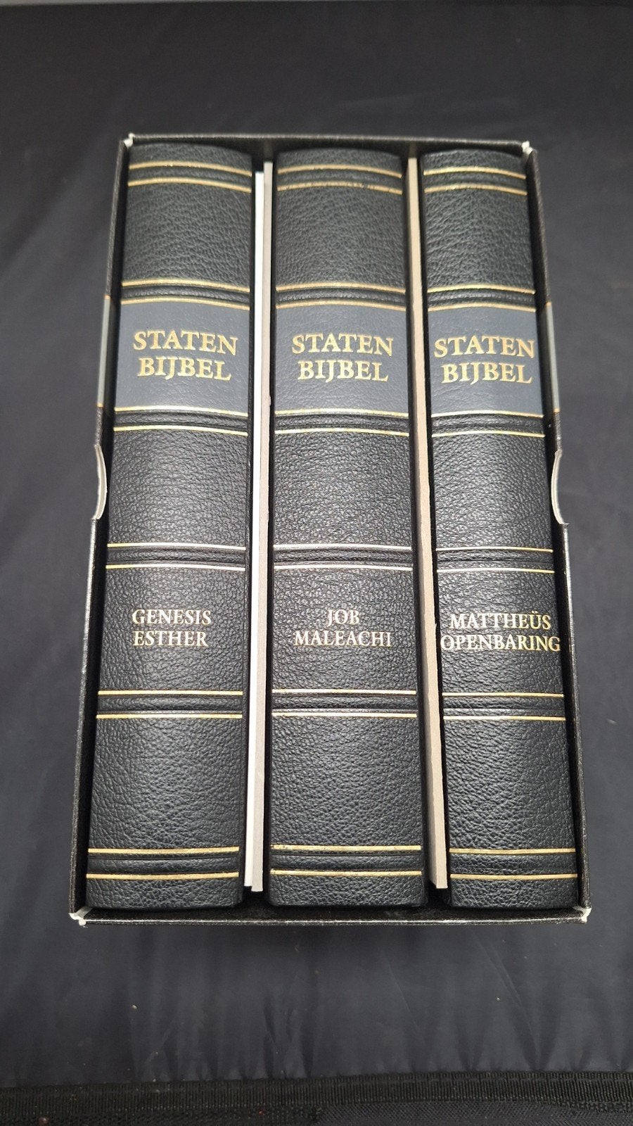 Statenbijbel set met verklaring moeilijke woorden, Antiek en Kunst, Antiek | Boeken en Bijbels, Ophalen of Verzenden, Statenvertalers