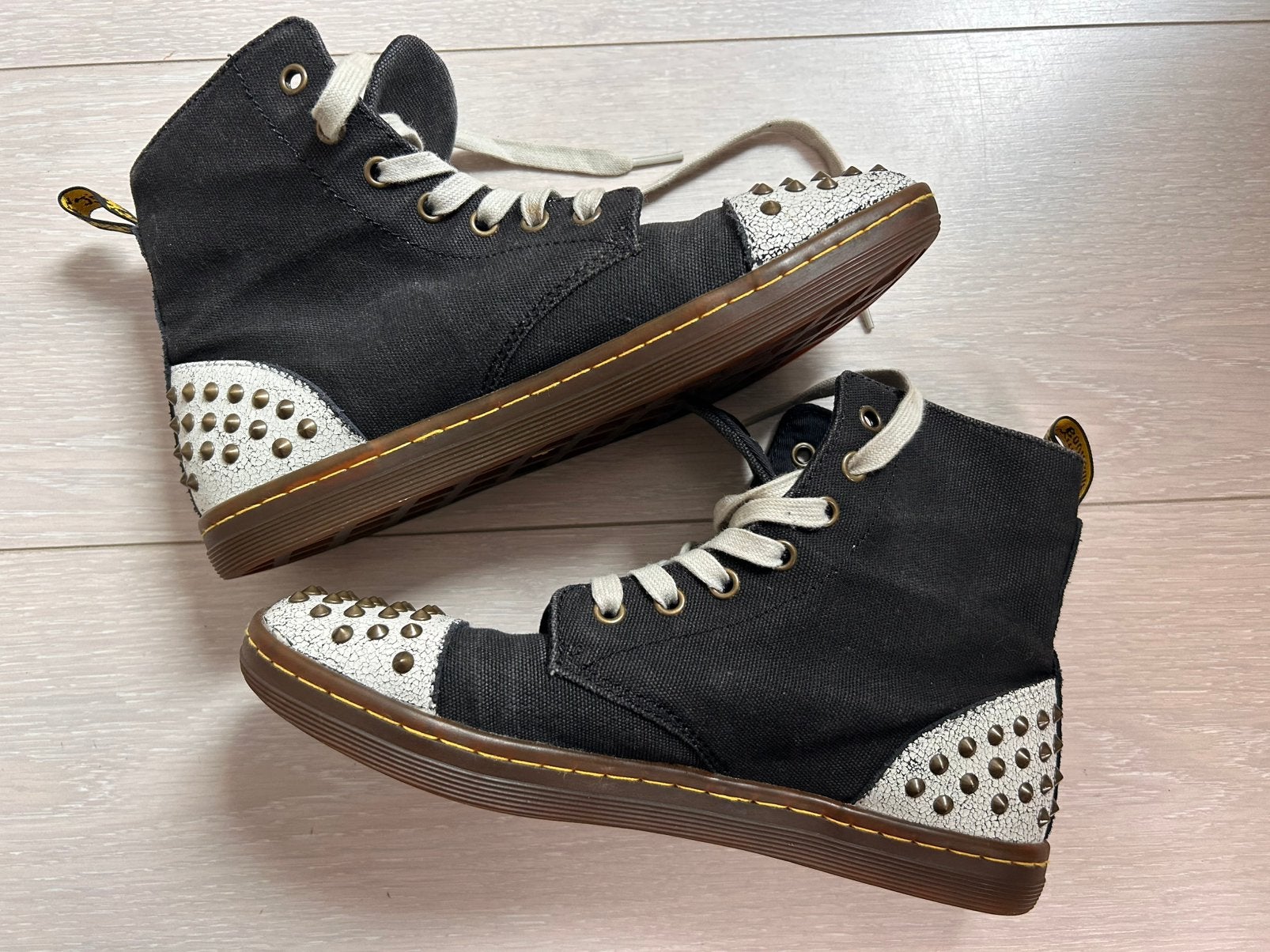 Dr Martens Limited editon - maat 39, Kleding | Dames, Ophalen of Verzenden, Zo goed als nieuw, Zwart