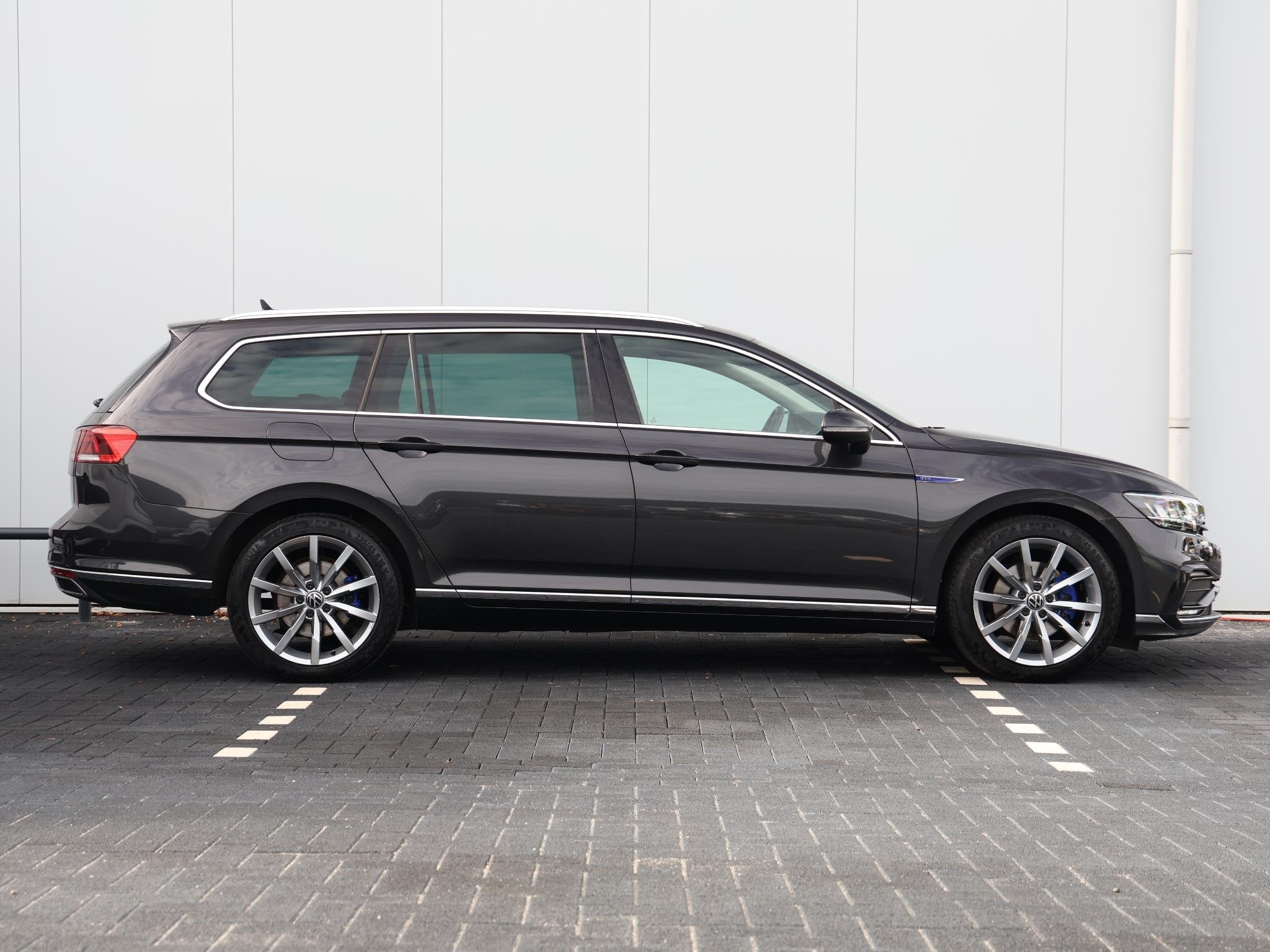 Volkswagen Passat Variant 1.4 TSI PHEV GTE Business 218PK DS, Auto's, Stof, Gebruikt, 4 cilinders, 1600 kg