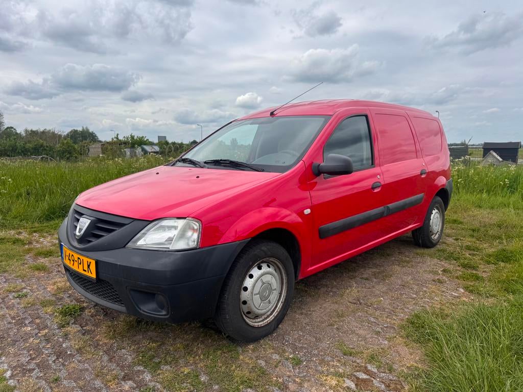 Dacia Logan 1.6 benzine grijs kenteken *boekjes* 2x sleutels, Euro 5, Stof, Gebruikt, 4 cilinders