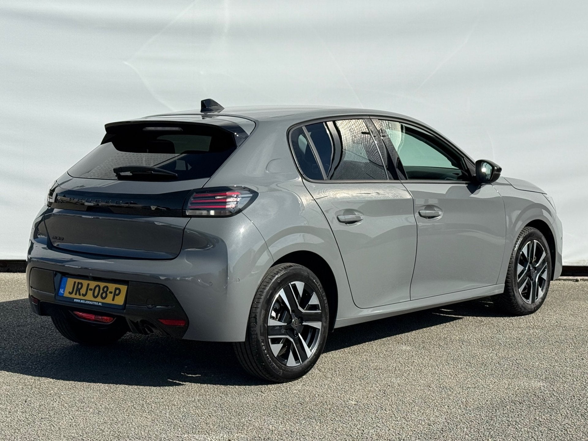 Peugeot 208 1.2 PureTech 100 PK Allure Clima | Adap Cruise |, Auto's, 101 pk, Gebruikt, Euro 6, Handgeschakeld